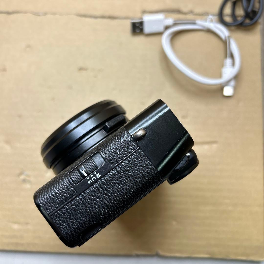 Fujifilm (富士フイルム) X100V デジタルカメラ　ブラック