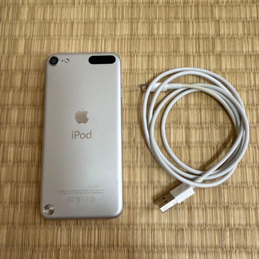 iPod touch シルバー USBケーブル付き