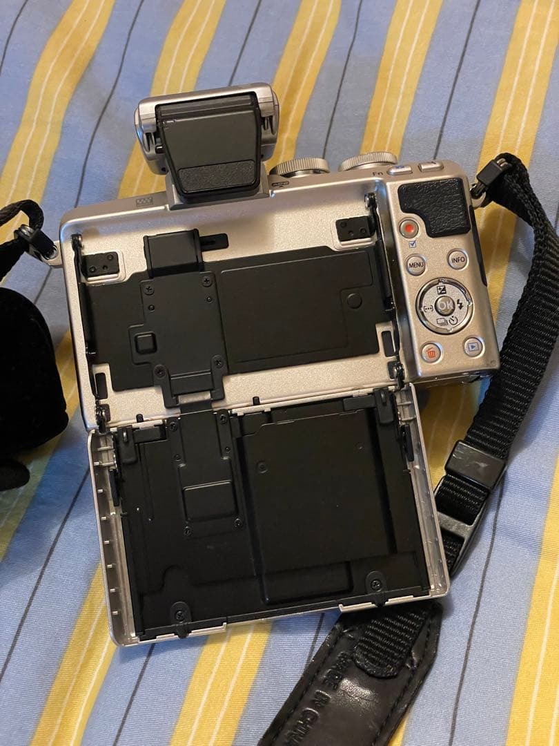 OLYMPUS PEN Lite E-PL7 純正レンズ2種・フラッシュ付