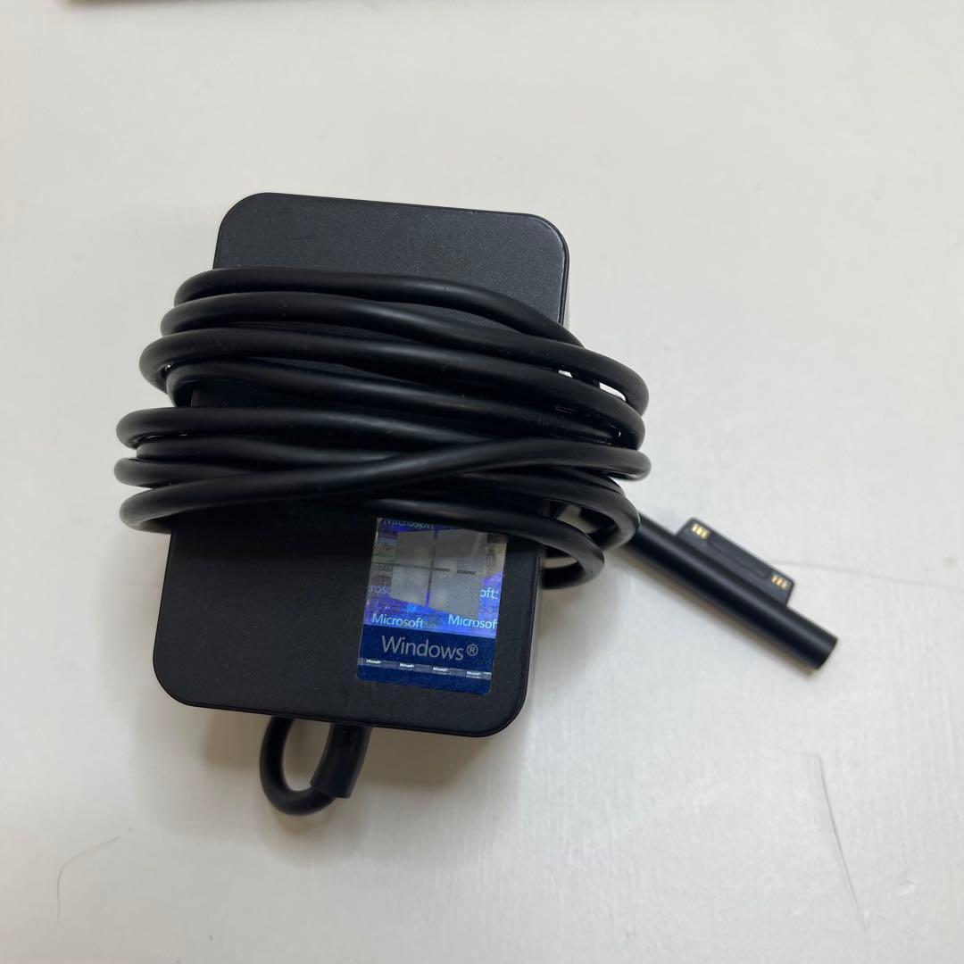 #845 Surface Go モデル1824 タブレット