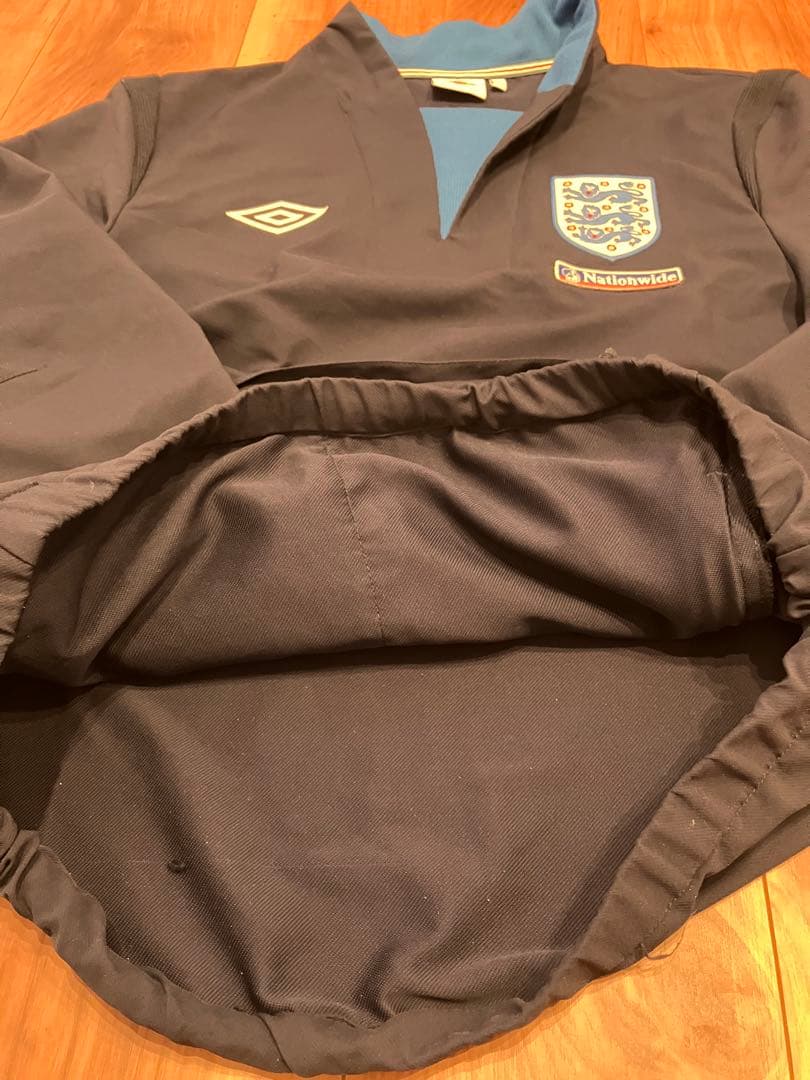 【美品】在原みゆ紀 UMBRO×イングランド代表/ドリルトップ/M