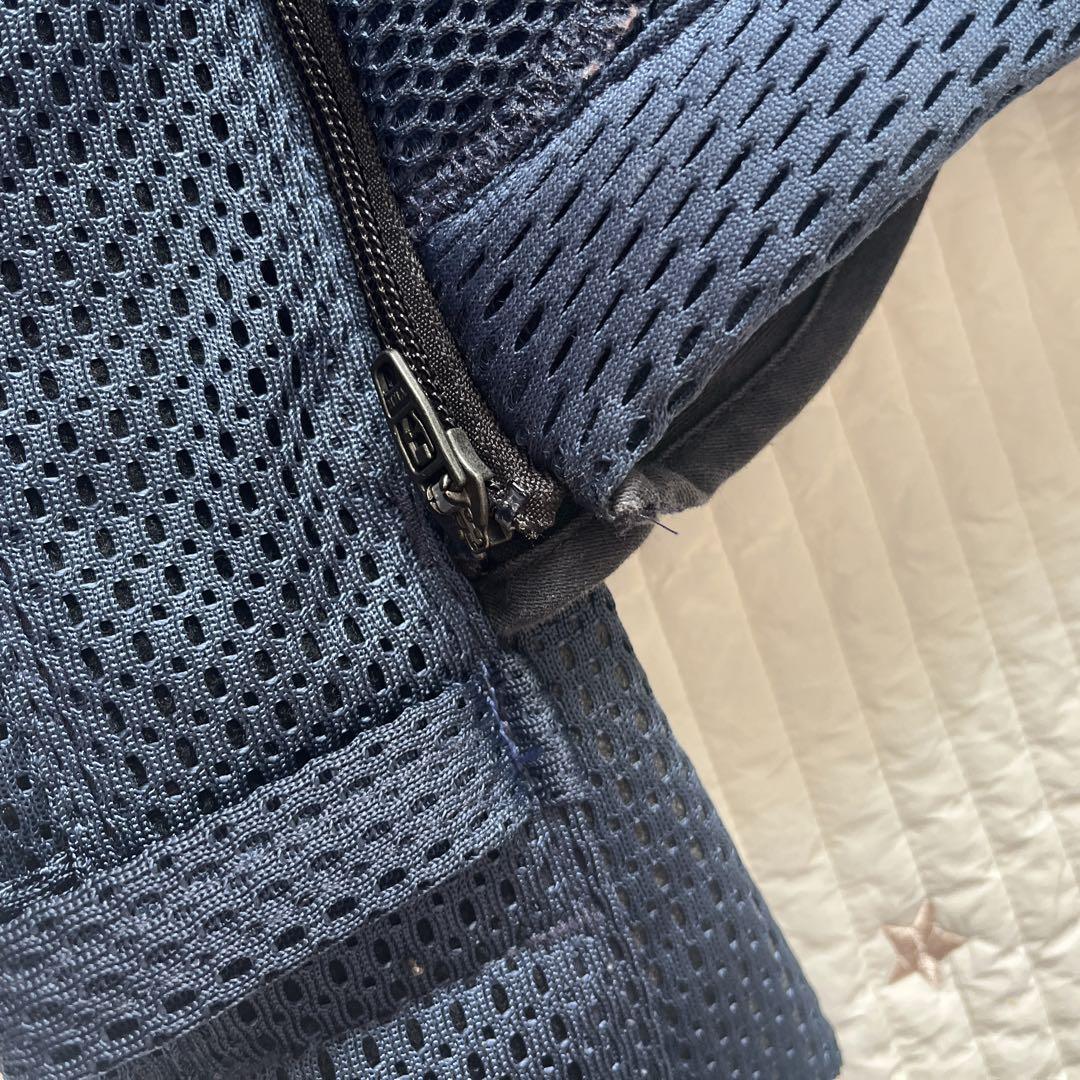 ベビービョルン ハーモニーネイビー抱っこ紐　リバーシブルカバー付き