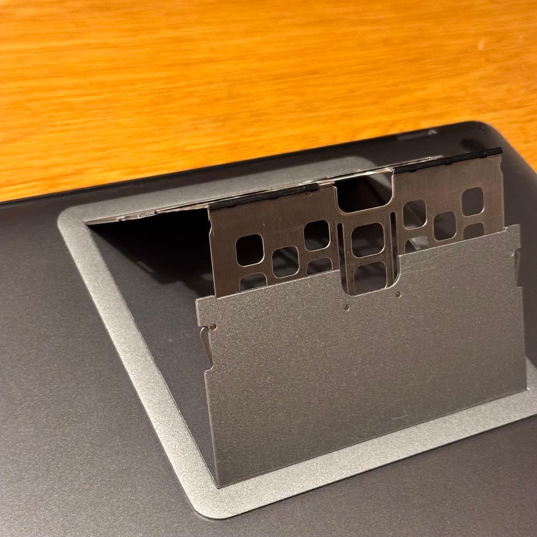 M1 Macbook Pro 16GBメモリ 512GB UK配列