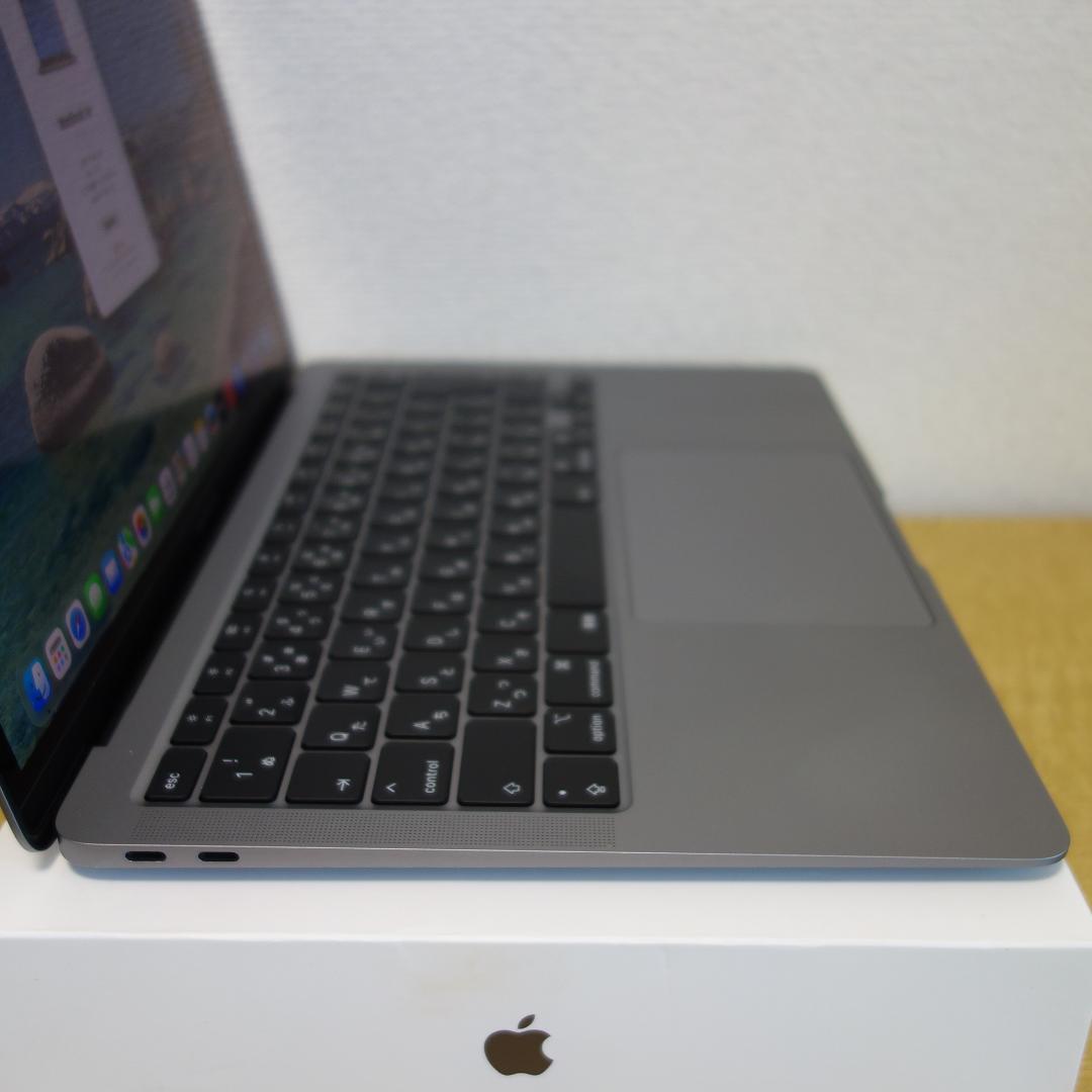283）MacBook Air 2020 Apple　M1/8GB/SS256G
