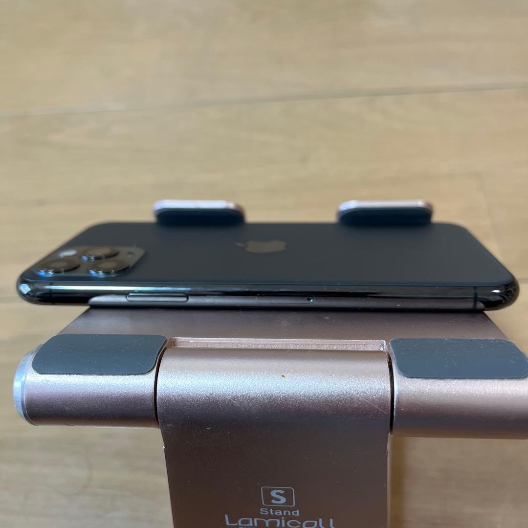 新品ケース付！超美品！iPhone11 pro 256GB SIMフリー