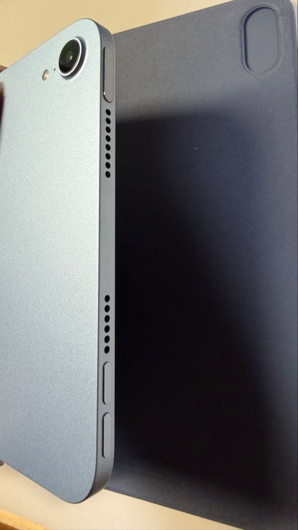 Apple iPad mini第7世代　ブルー