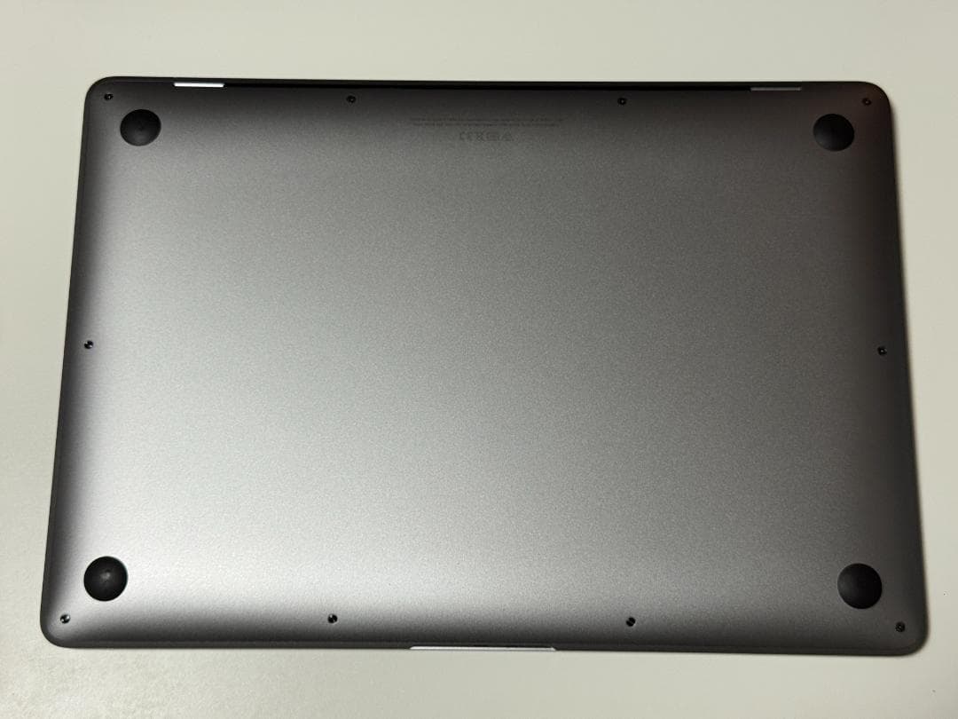 MacBook Air (Retina, 13-inch, 2020) シルバー