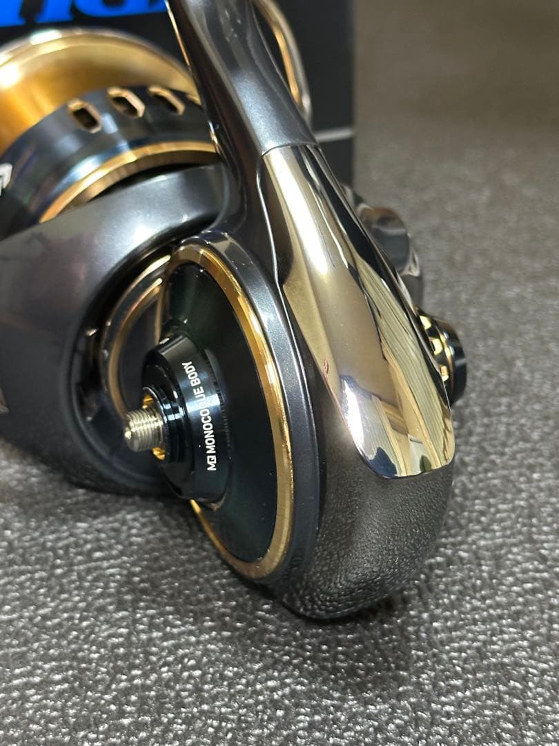 ダイワ DAIWA 25 ソルティガ 25000-P スピニングリール