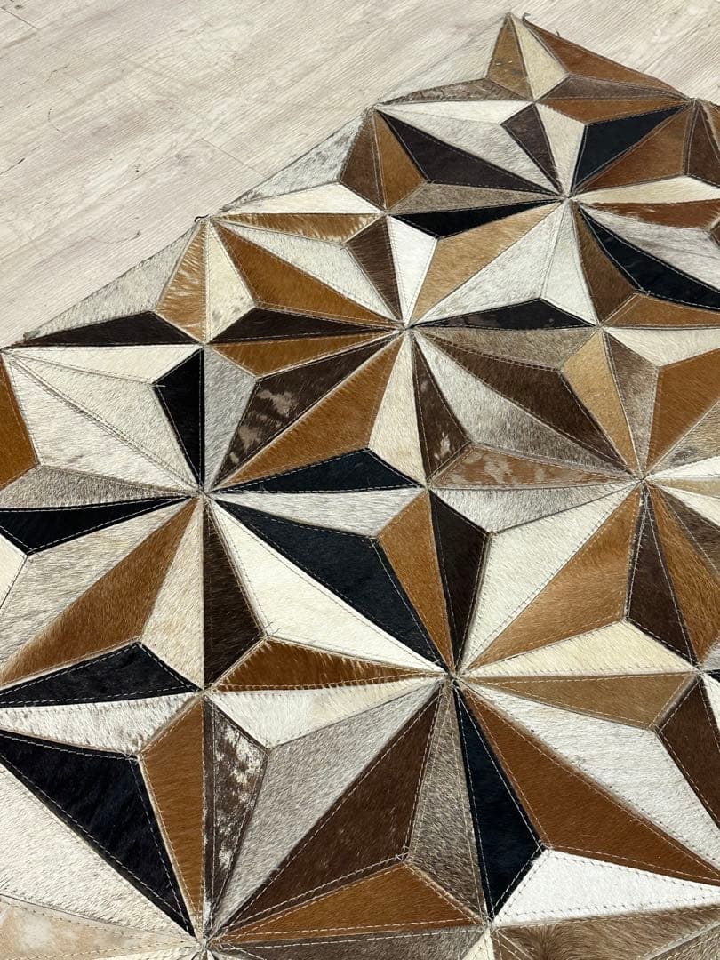 【東京都内23区配送無料】定価17万円　ドイツ製　牛革　絨毯　ラグ　カーペット