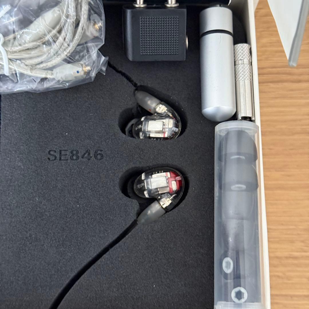 【美品】SHURE SE846 イヤホン