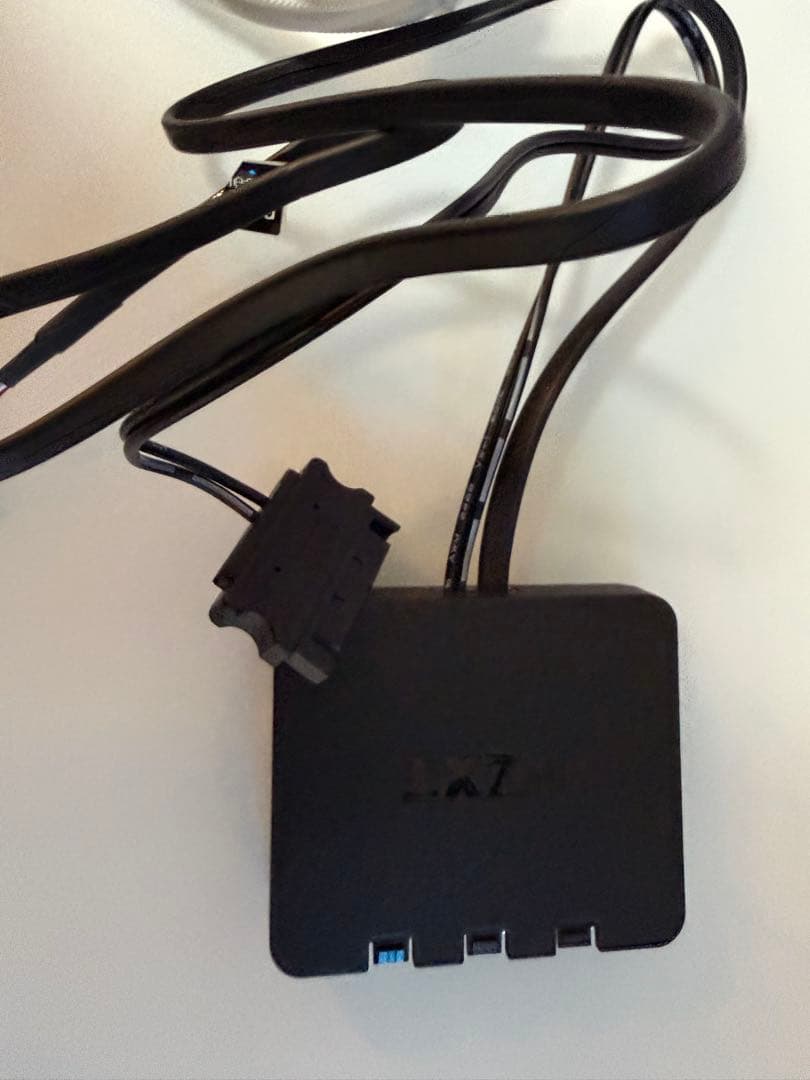 NZXT KRAKEN 240 RGB 簡易水冷