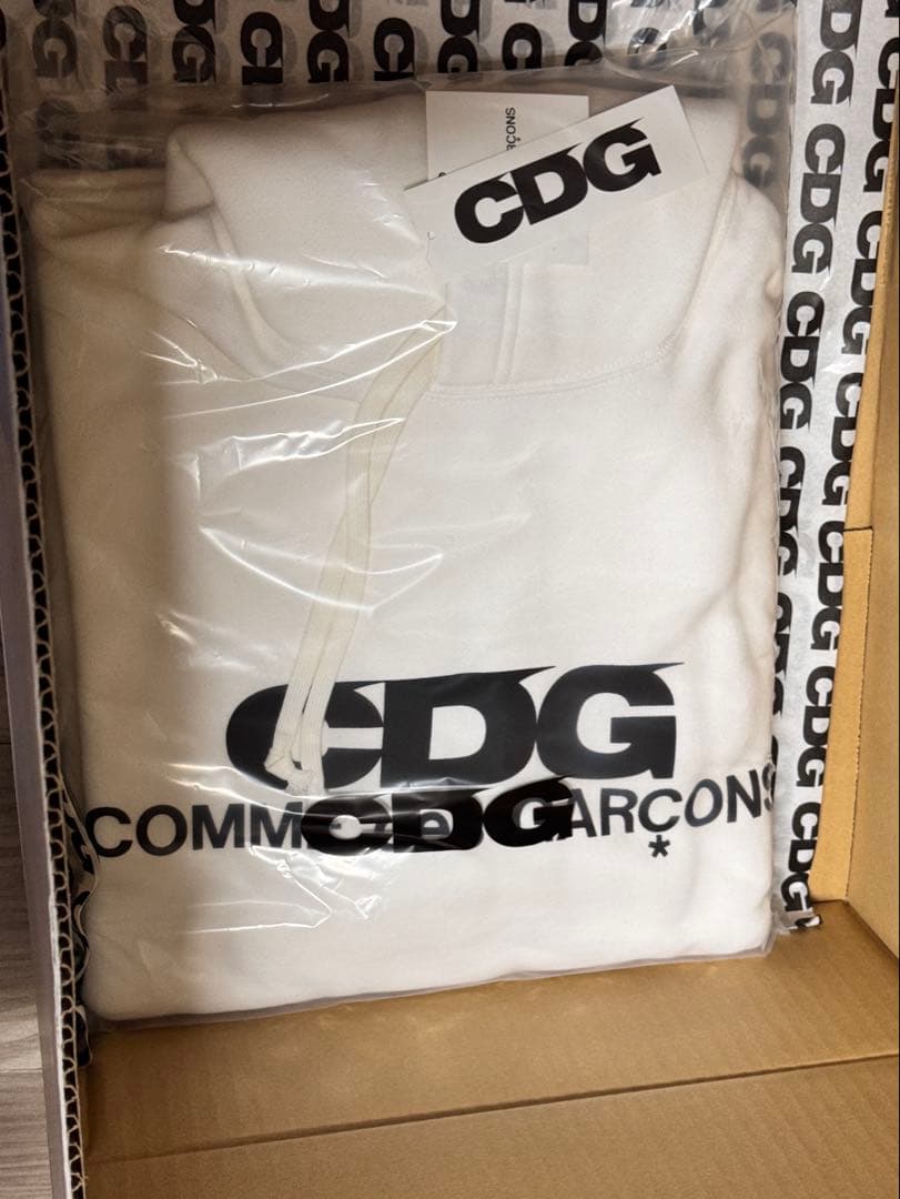 COMME des GARÇONS CDG オーバーサイズ パーカー ホワイト