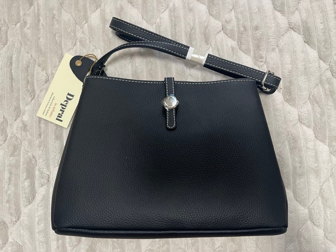 VitaFelice Depral 牛革ショルダーバッグ