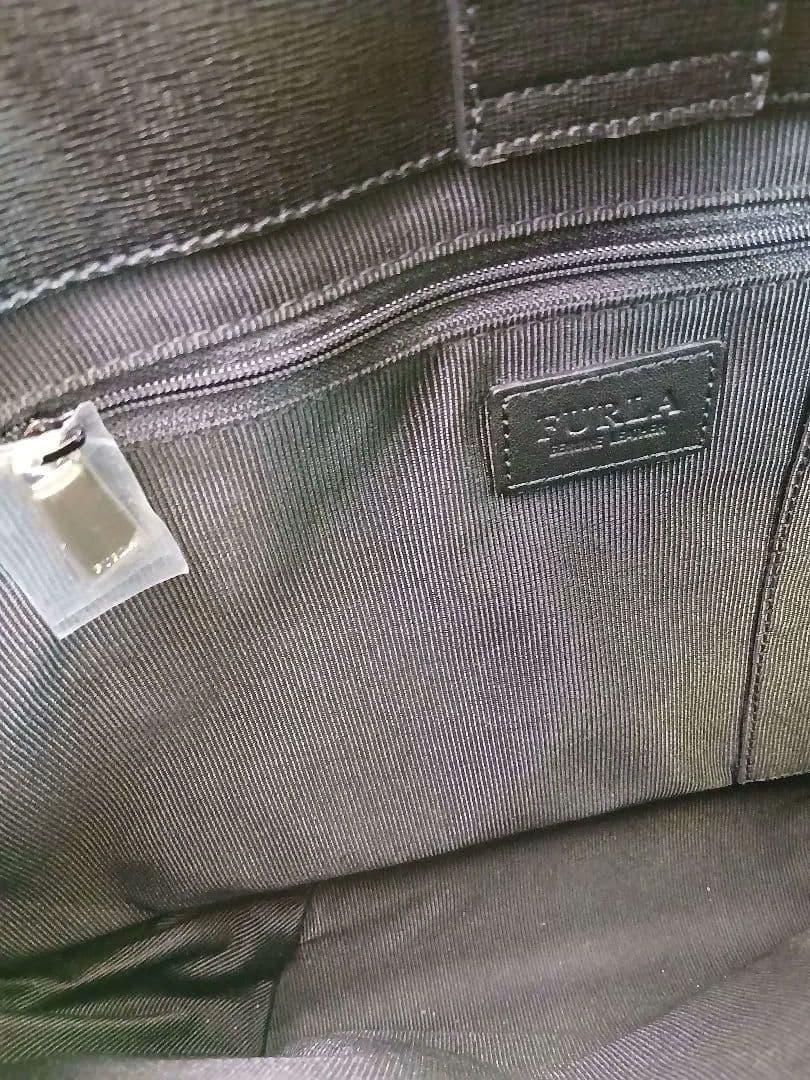 美品　FURLA 2way、A4ショルダー　トートバッグ
