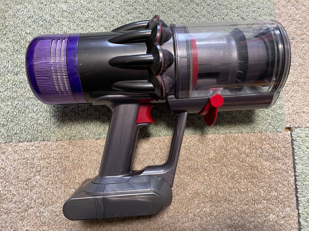 Dyson ダイソン　SV18 コードレスクリーナー