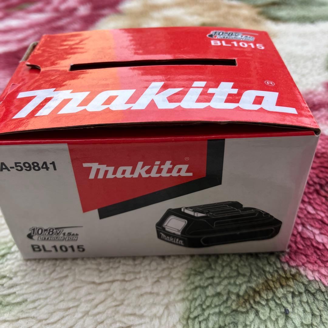 Makita 充電式クリーナー CL105DWN レッド　新品バッテリー付き