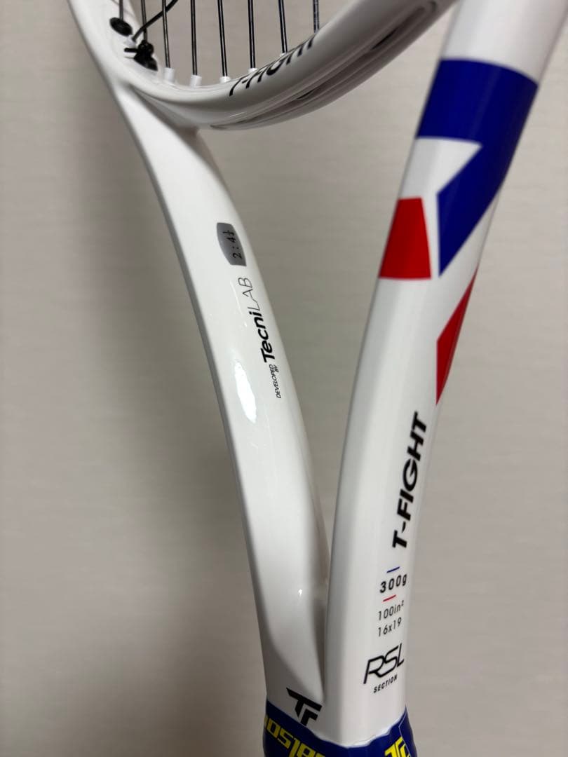 Tecnifibre T-FIGHT 300g テニスラケット