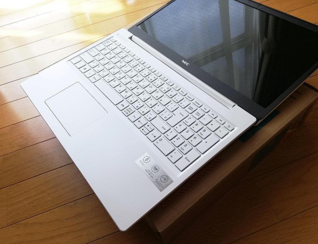 Lavie NEC ノートパソコン