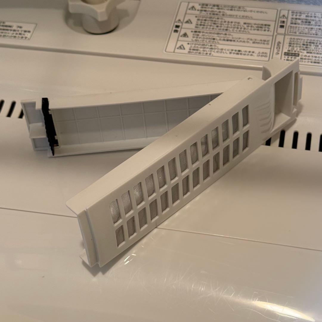 【送料込み】ヤマダセレクト 洗濯機 6kg YMW-T60H1 2022年製