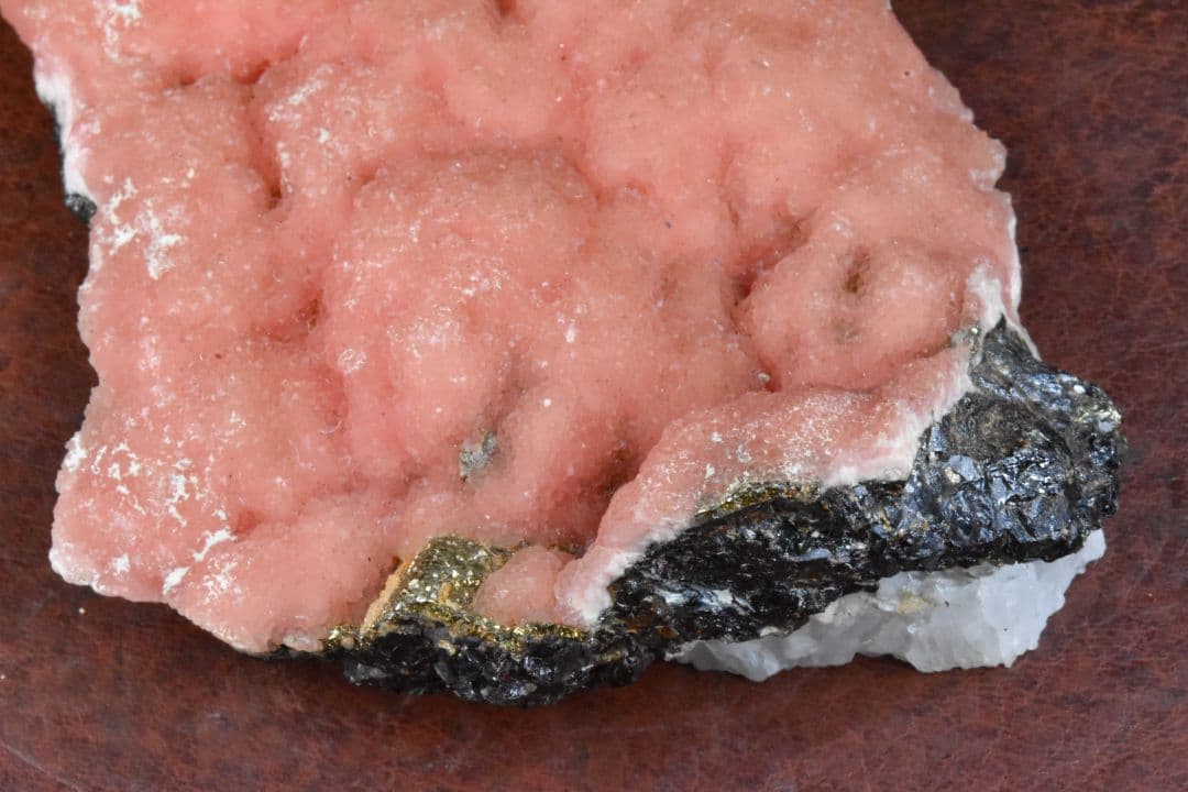 尾太鉱山産 菱マンガン鉱