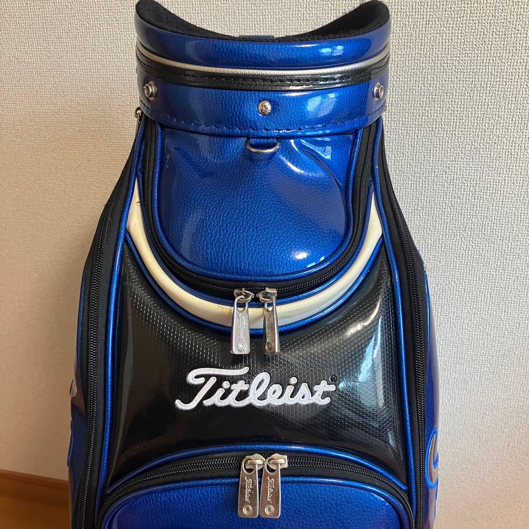 タイトリスト エナメルキャディバック　9.5インチ　青　ブルー