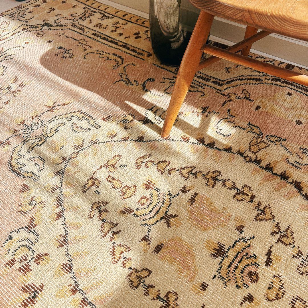 トルコ　ヴィンテージ ラグ　ピンク　ベージュ　ブラウン