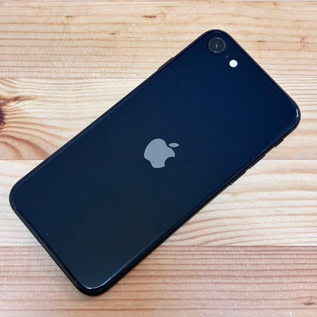 バッテリー新品　iPhoneSE第3世代64GB SIMフリー　美品　おまけ有り