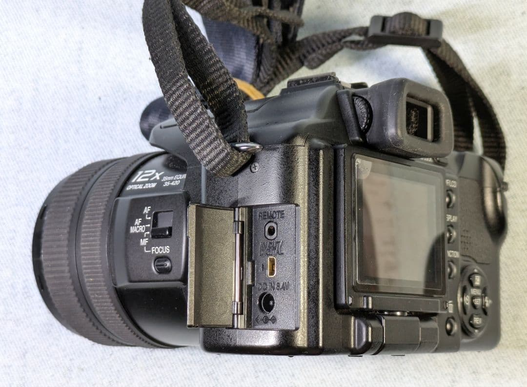 【古いけどキレイ】⚫PanasonicデジタルカメラLUMIX FZ50