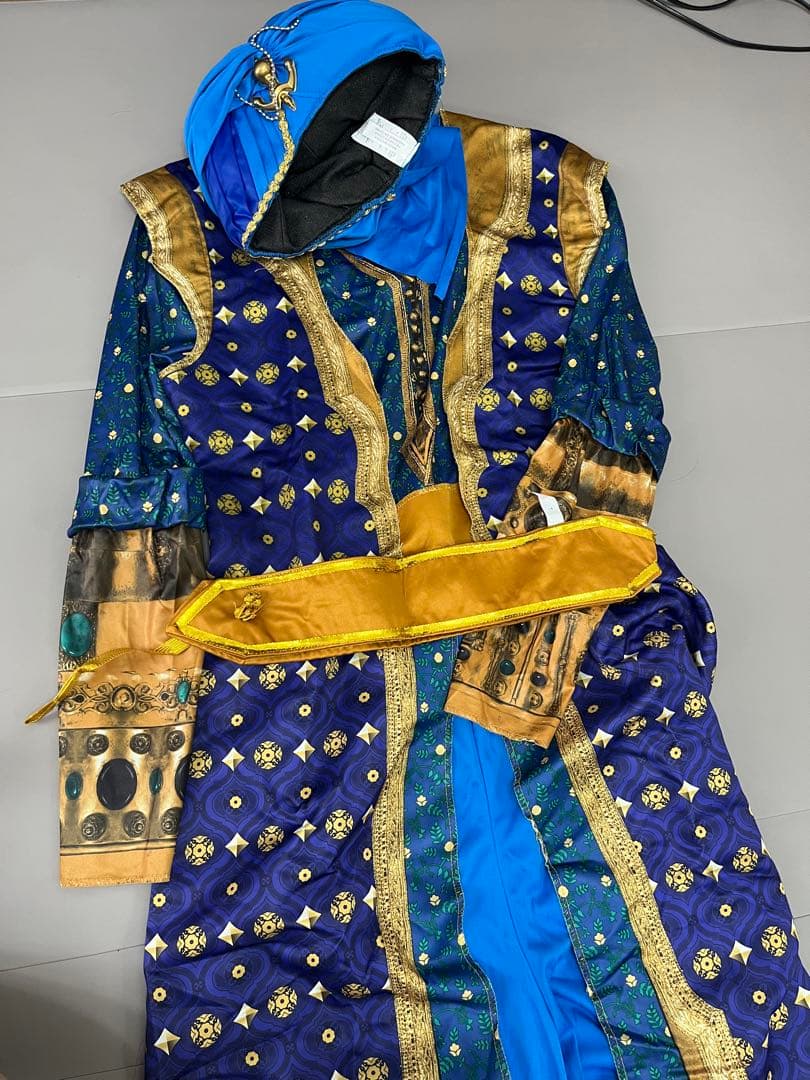 アラジンコスプレ　ジーニーのみ