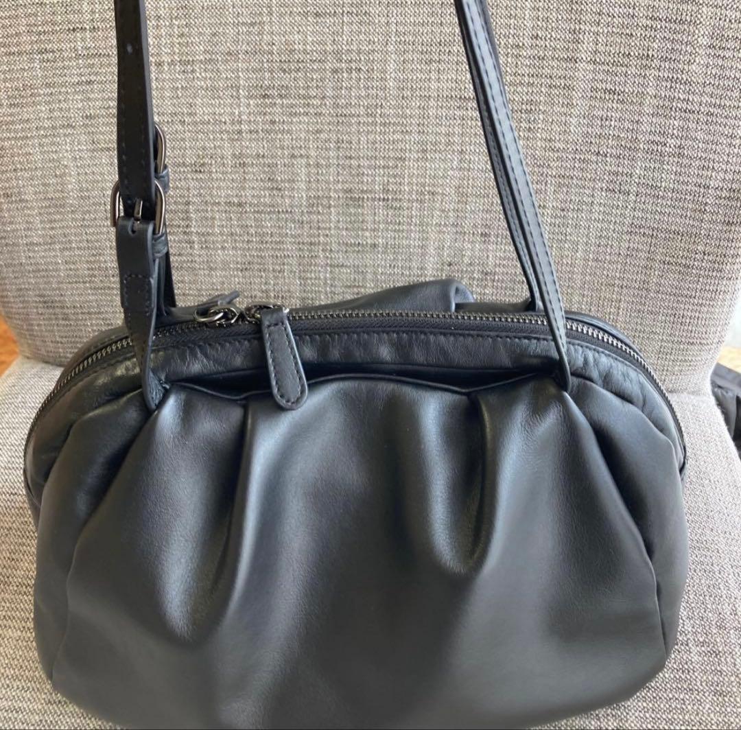 イア パピヨネ コロンボストンバッグ