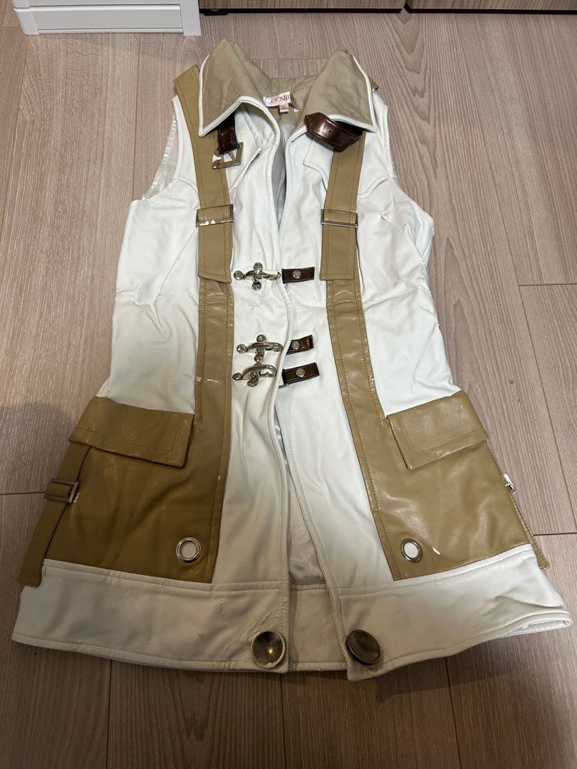 COSREVO製　FF13 ライトニング　コスプレ衣装　フルセット　ウィッグ付き