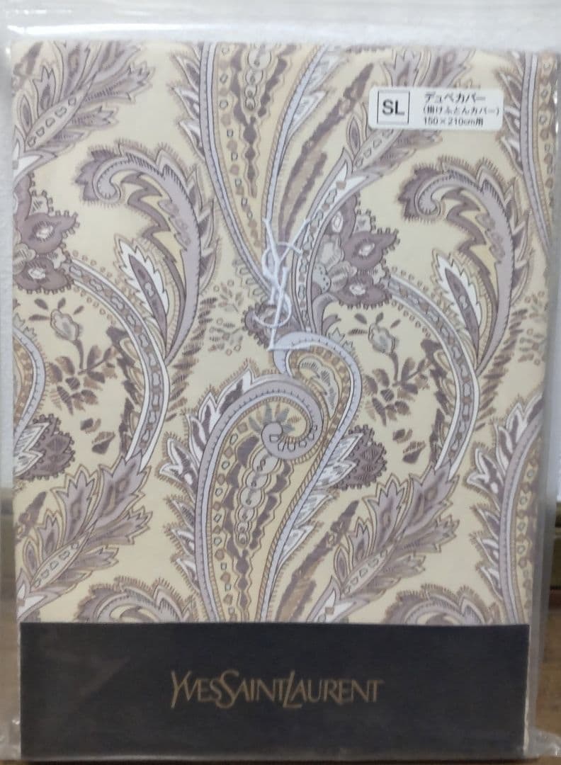 ほたる　新品未使用Yves Saint Laurent ペイズリーふとんカ