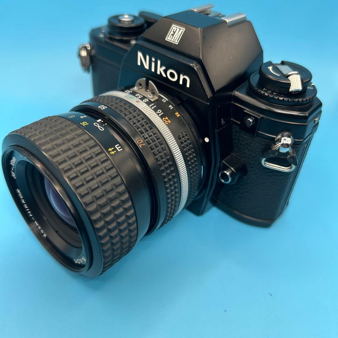 Nikon EM ZOOM Ai 35〜70 またはニコマートFT 整備品
