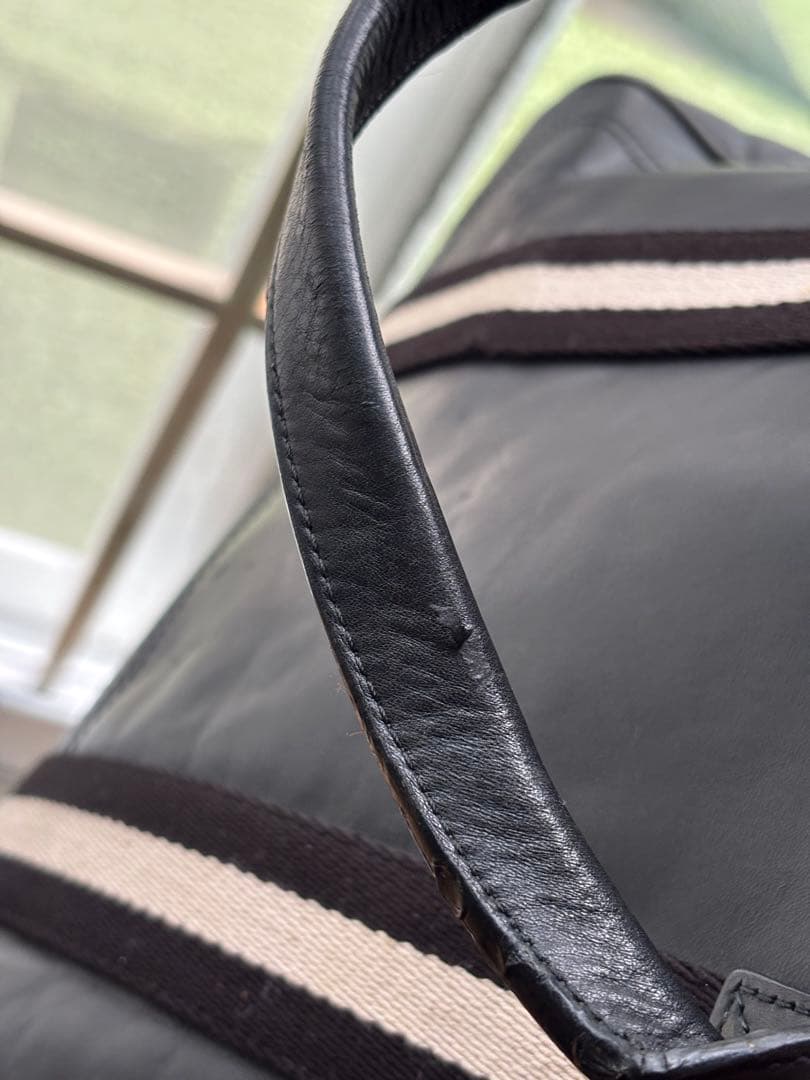 BALLY ビジネスバッグ 黒 レザー ストライプデザイン