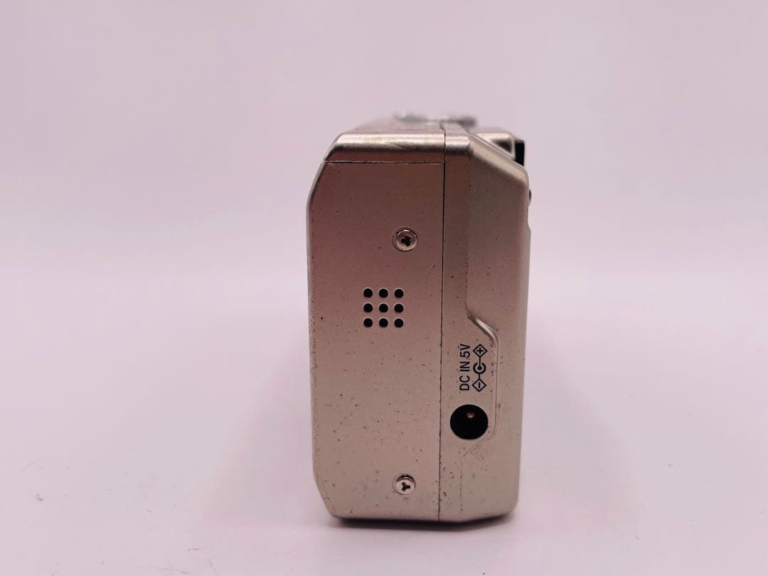 Fujifilm F710 コンパクトデジタルカメラ