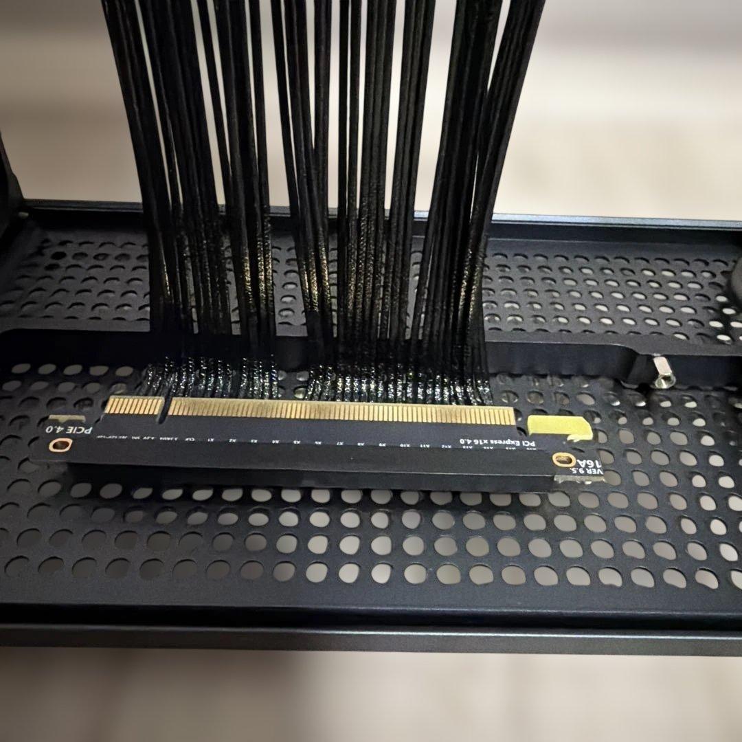 PCケース(自作PC用) FormD T1 V2.5 Gunl Color