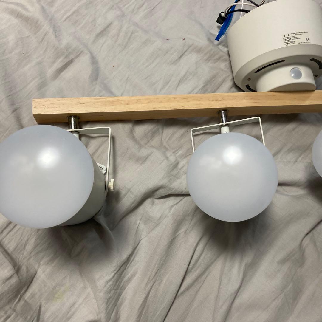 12/28までLOWYA LEDシーリングライト 調光機能付き　木目　激安