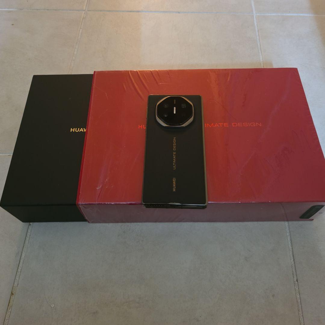 Huawei Mate XT Ultimate 1TB 中国版 【SIMフリー】