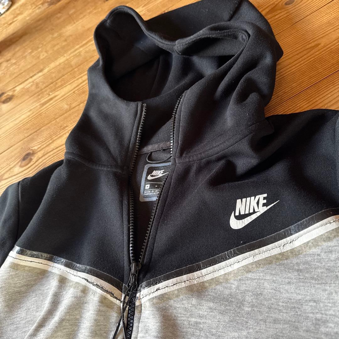 Nike テックフリース M 上下セット 「海外限定カラー」