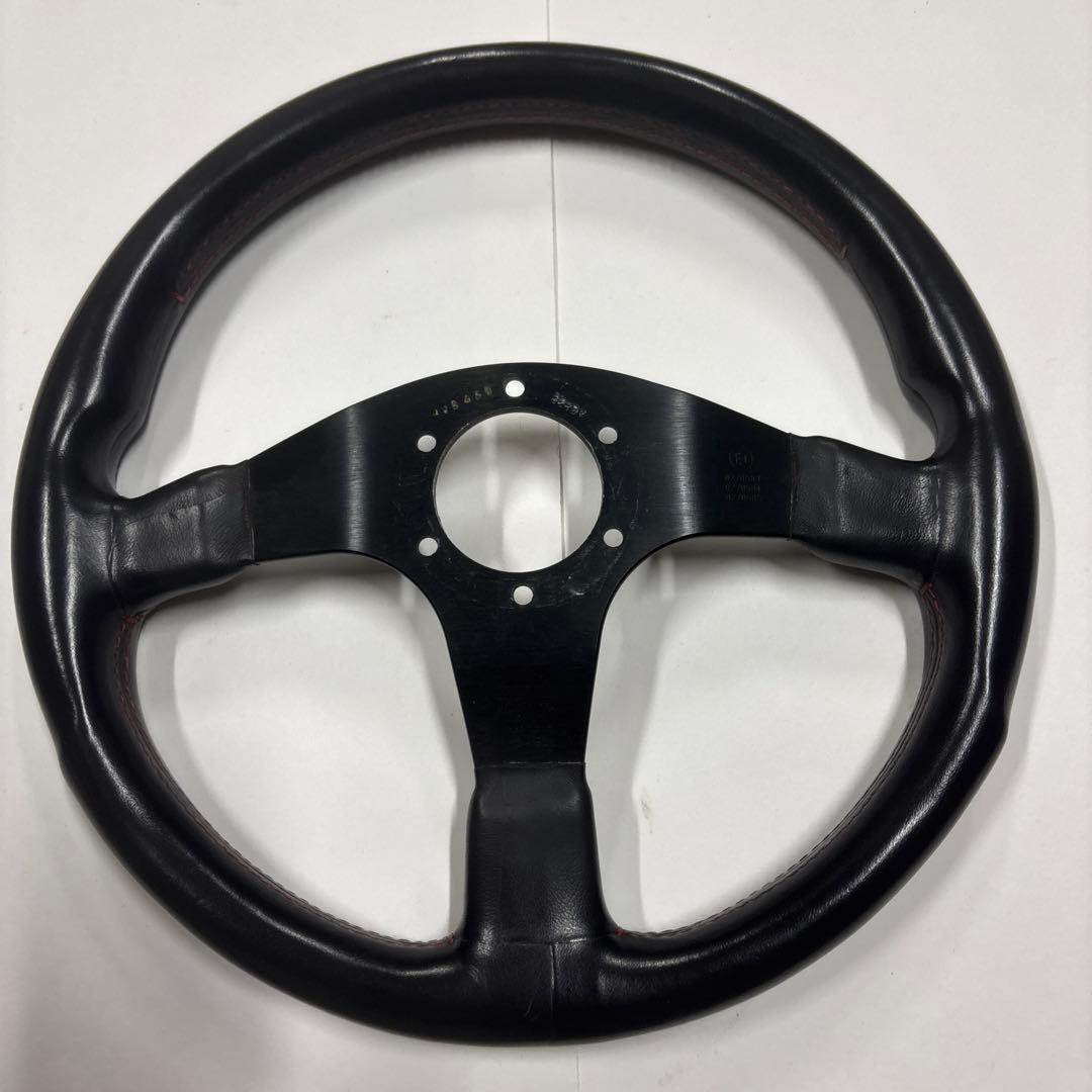 momoステアリング　コルセ　3本スポーク　35cm