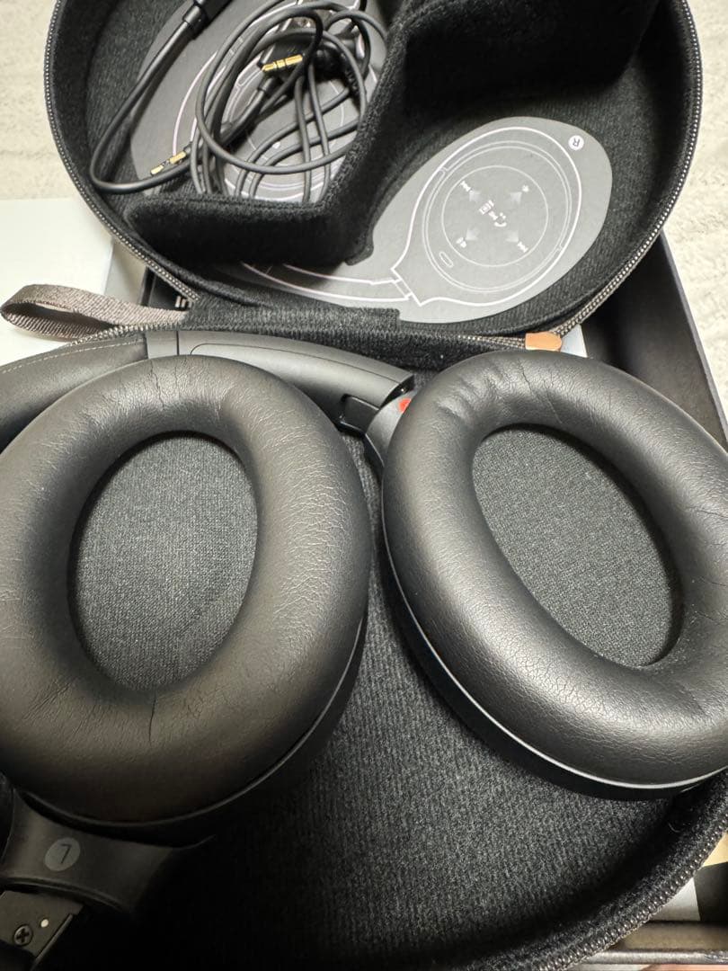 SONY ヘッドホン　WH-1000XM4 ほぼ未使用