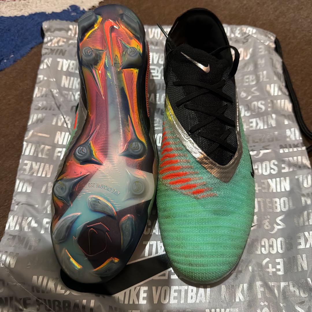 カ*ア様 ナイキ NIKE ファントム6 FG LOW ローカット サッカースパ