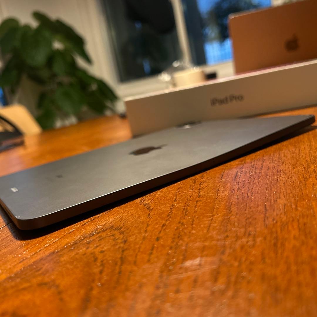 Apple iPad pro 11インチ 第二世代 スペースグレー 128GB