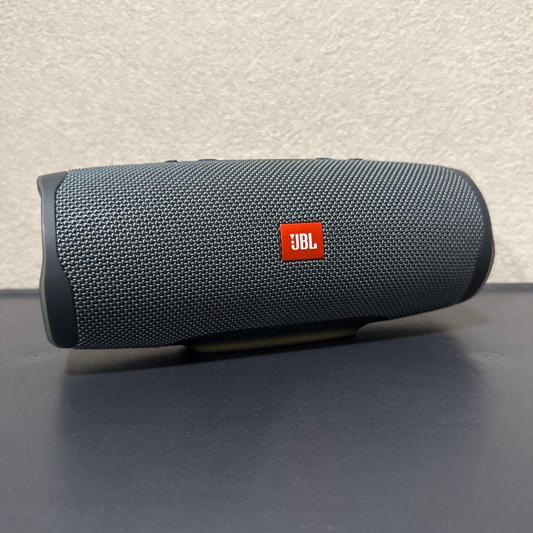 JBL ワイヤレススピーカー charge essential 2