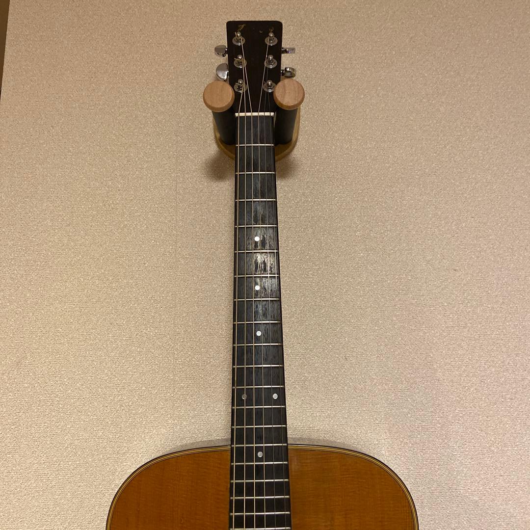 Kasuga（春日楽器）のレアモデル　トップ単板で虎杢のメイプルサイドバック