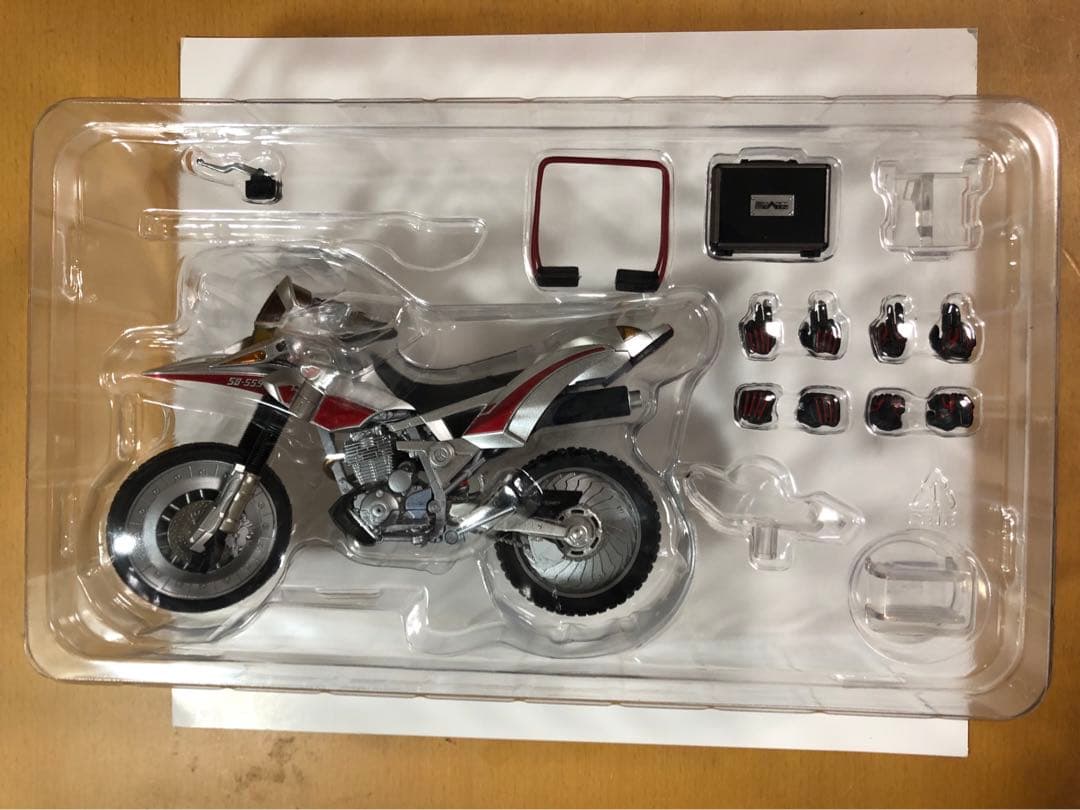 ジャニー S.H.Figuarts オートバジン（ビークルモード）