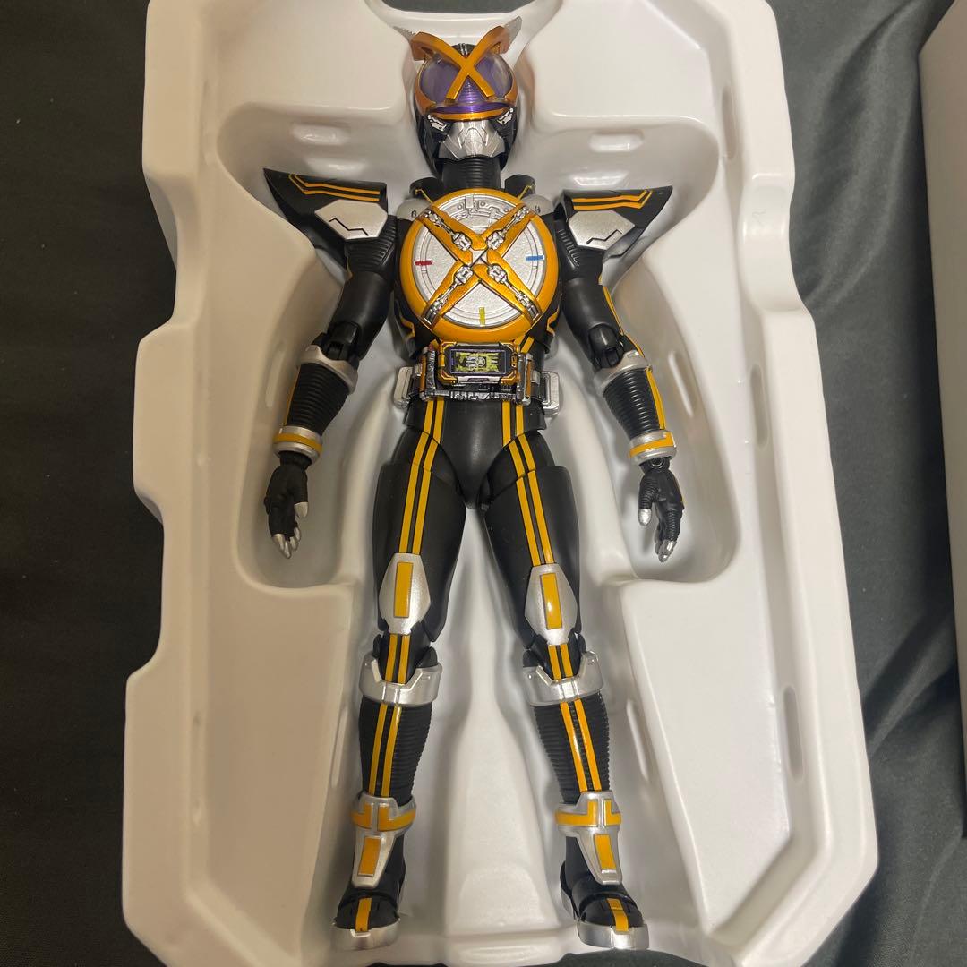 S.H.Figuarts フィギュアーツ 真骨彫 仮面ライダーネクストカイザ