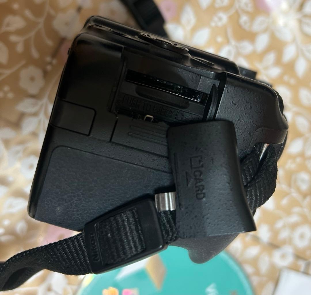 Nikon D3300 カメラ　ニッコールレンズ