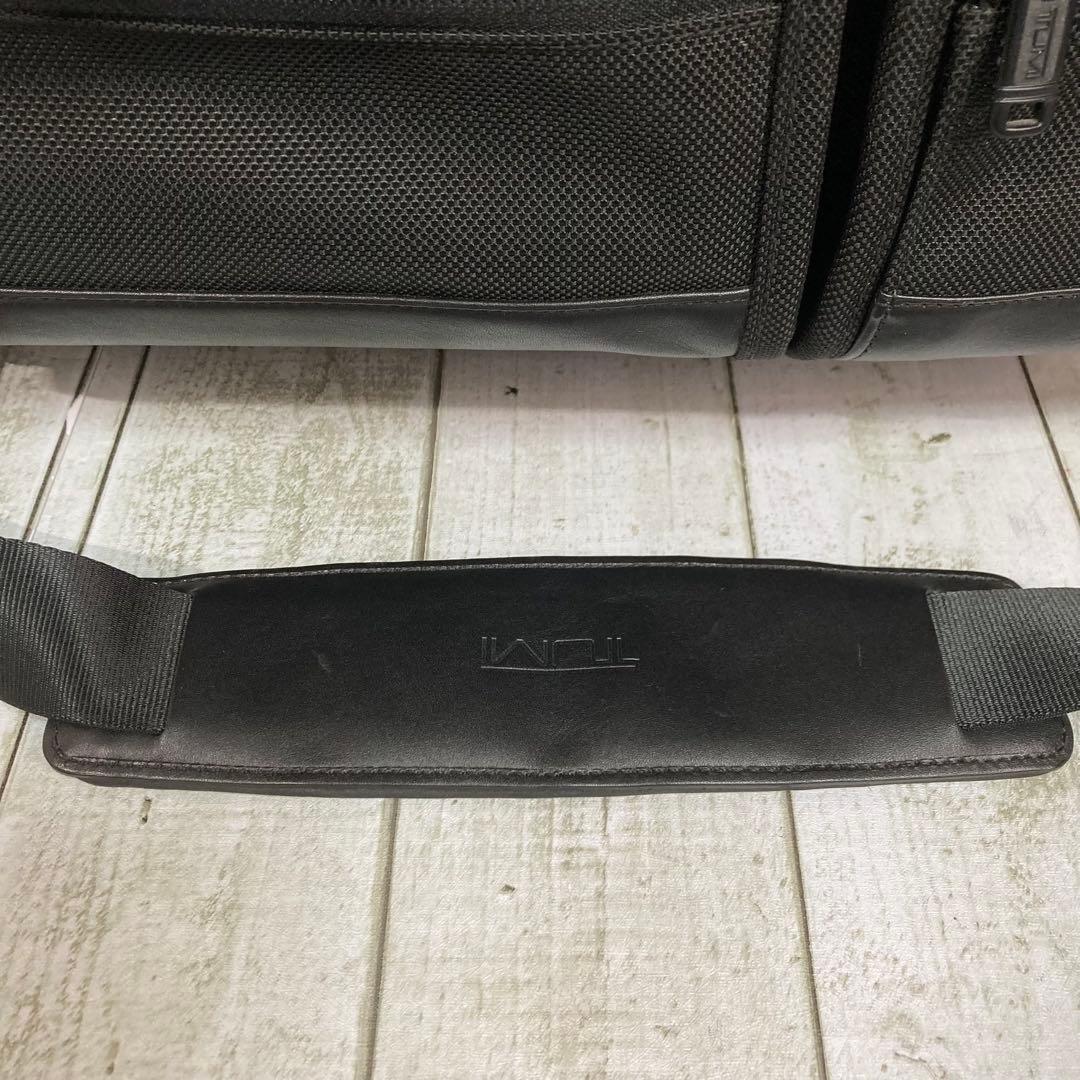 トゥミ　TUMI　ビジネスバッグ　2way　日本限定　黒　2層式　ブリーフケース