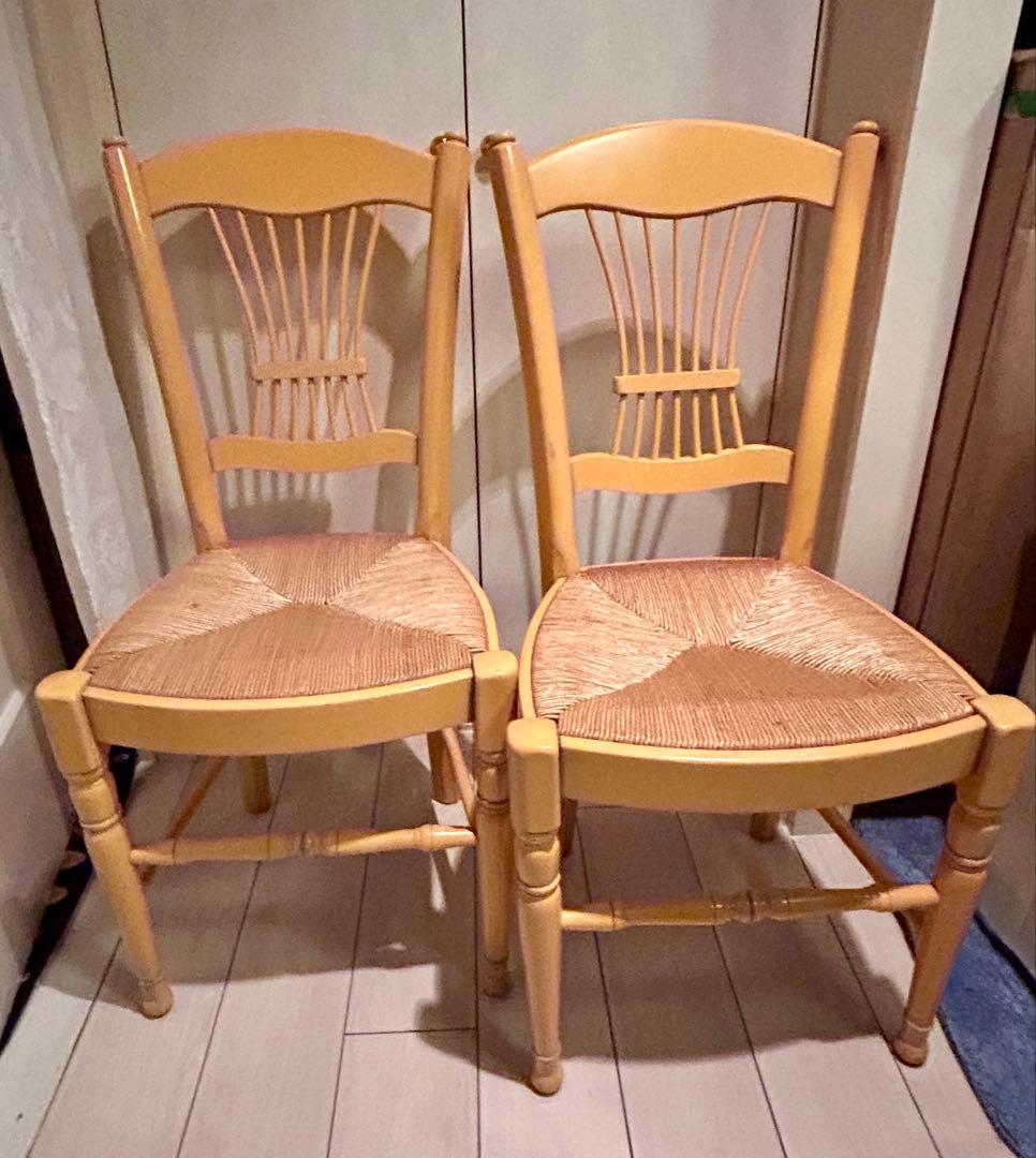 ビンテージ　インポート　黄色の木製ラッシュシートチェア　①